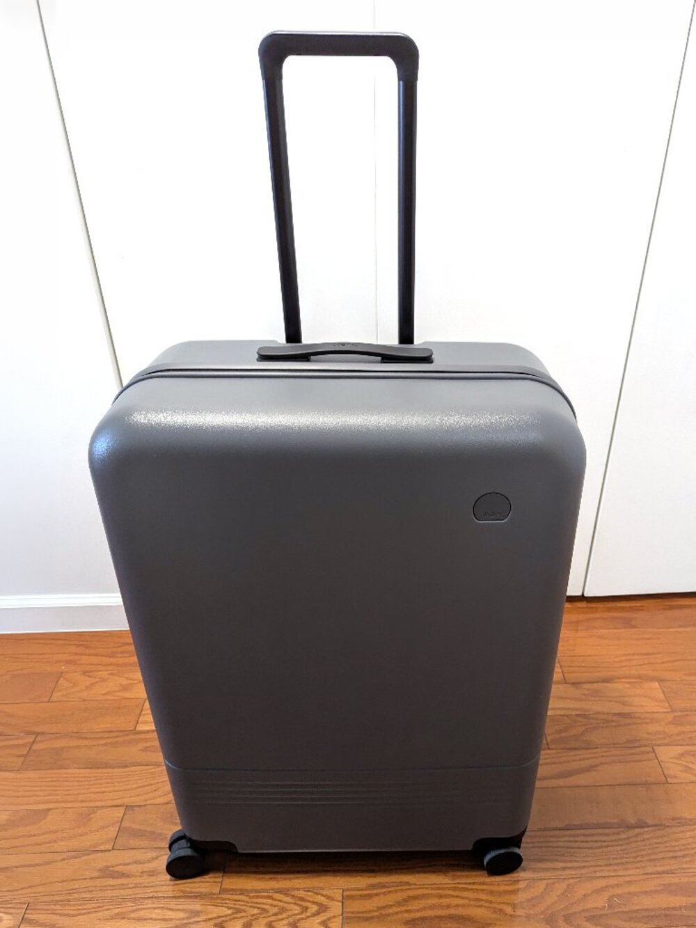 NEX Navigator 28 Hawaii Edition Large Checked Luggage New in Box